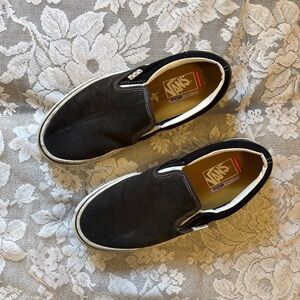 Vans Men's Black Canvas Slip-On  Pop Cush Sneakers